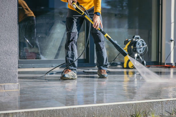 Best Concrete Pressure Washing  in Maroa, IL