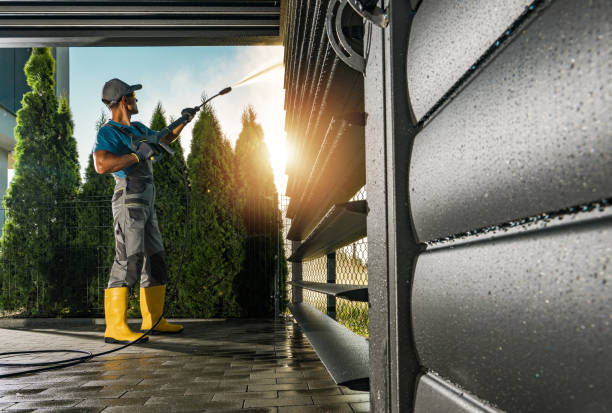 Best Deck Pressure Washing  in Maroa, IL