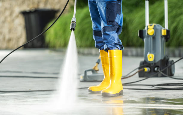 Best Garage Pressure Washing  in Maroa, IL