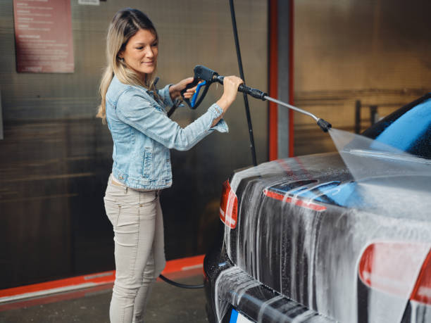 Why Choose Our Certified Pressure Washing Experts for Your Project Needs in Maroa, IL?